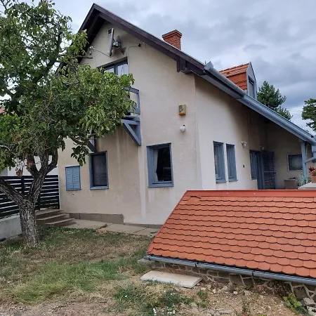Apartmanhaz 2-6 Fo & Wellness *