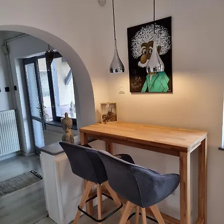 Apartment Apartmanhaz 2-6 Fonek *