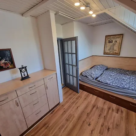Apartmanhaz 2-6 Fo & Wellness * Pécs